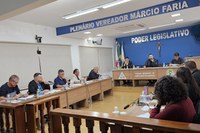Câmara aprova LDO e acessibilidade em áreas locadas para eventos