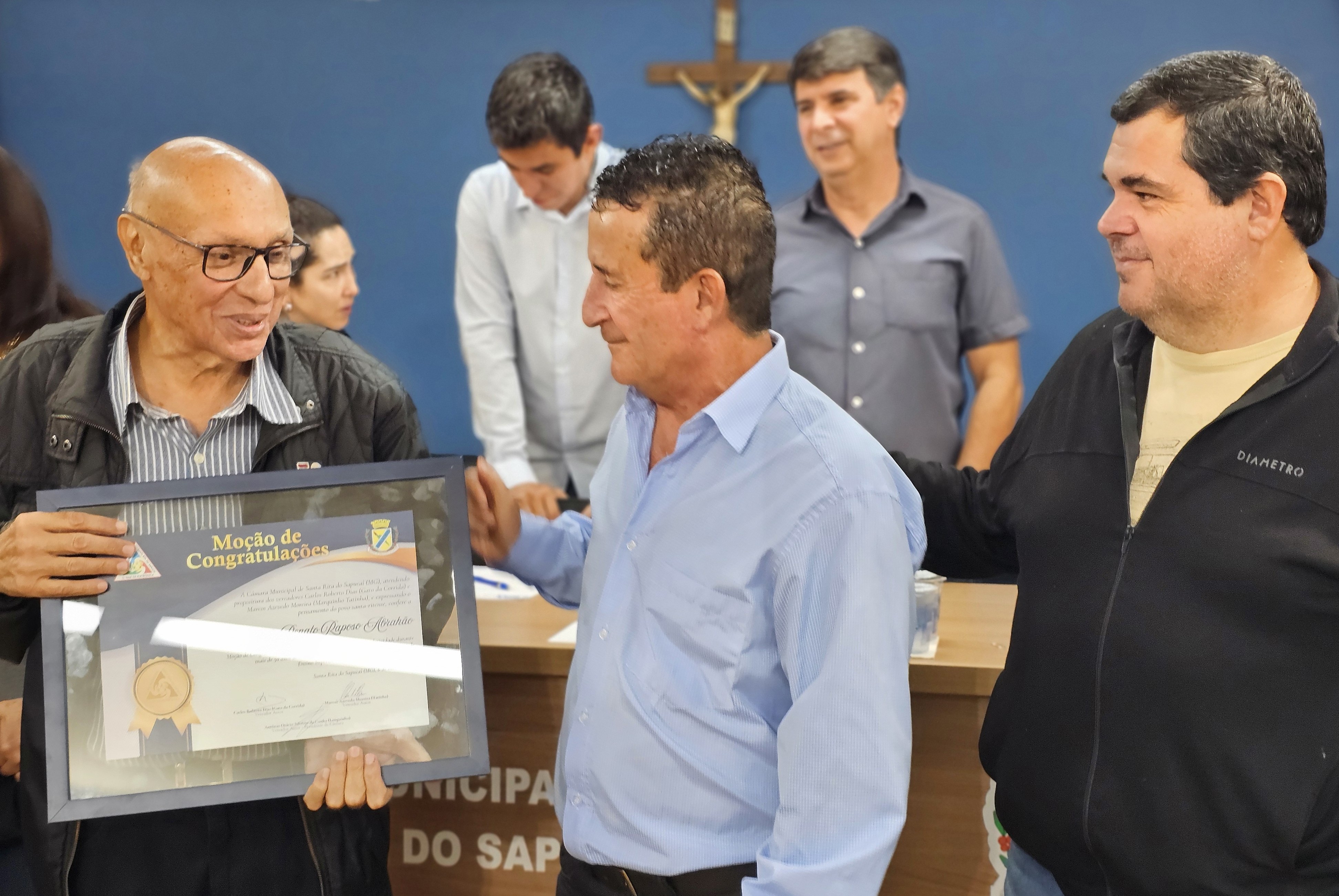 Câmara debate LDO e celebra 50 anos de docência de Paulo Renato