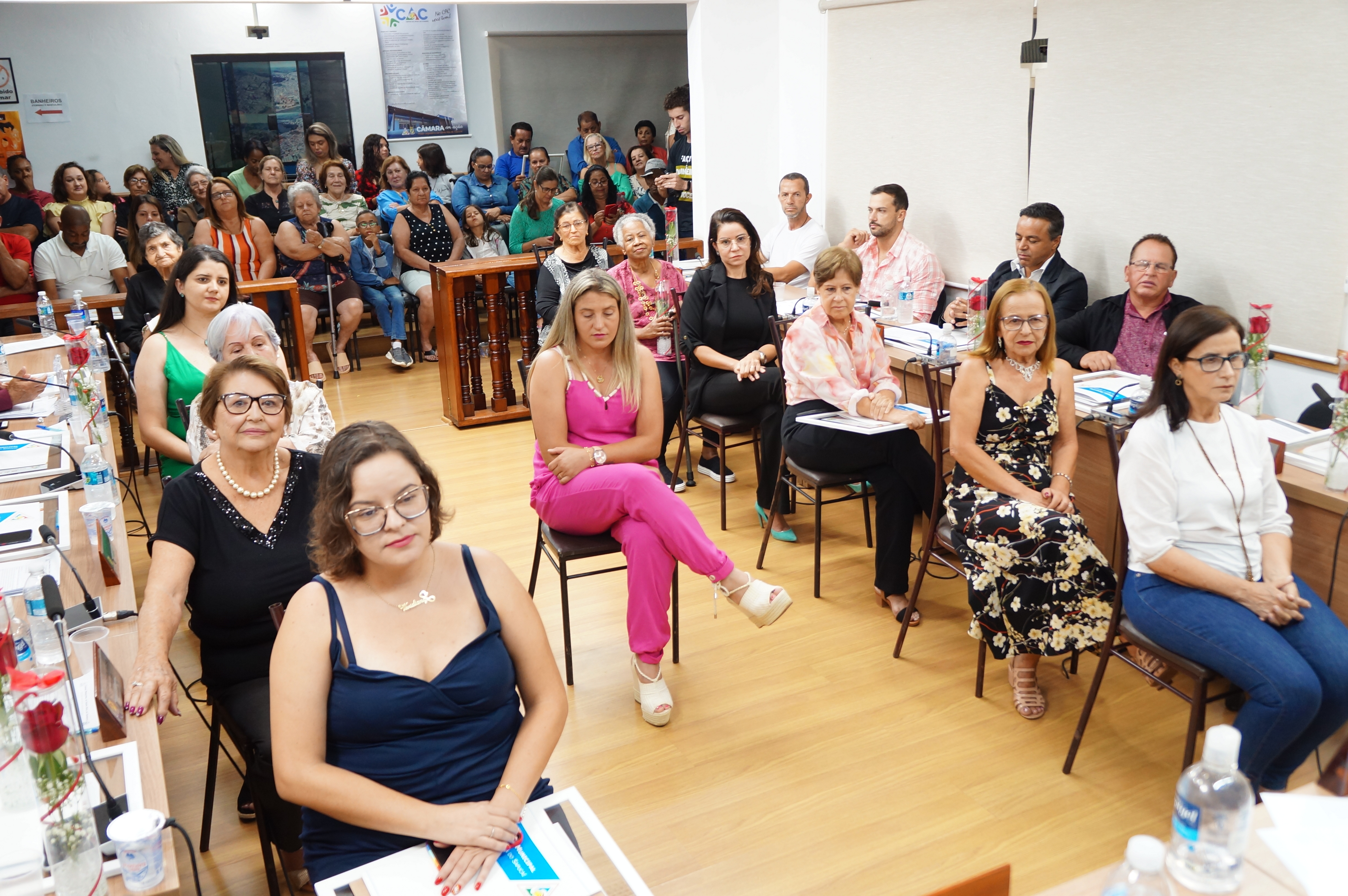 Câmara homenageia mulheres de Santa Rita e aprova revisão de subsídios