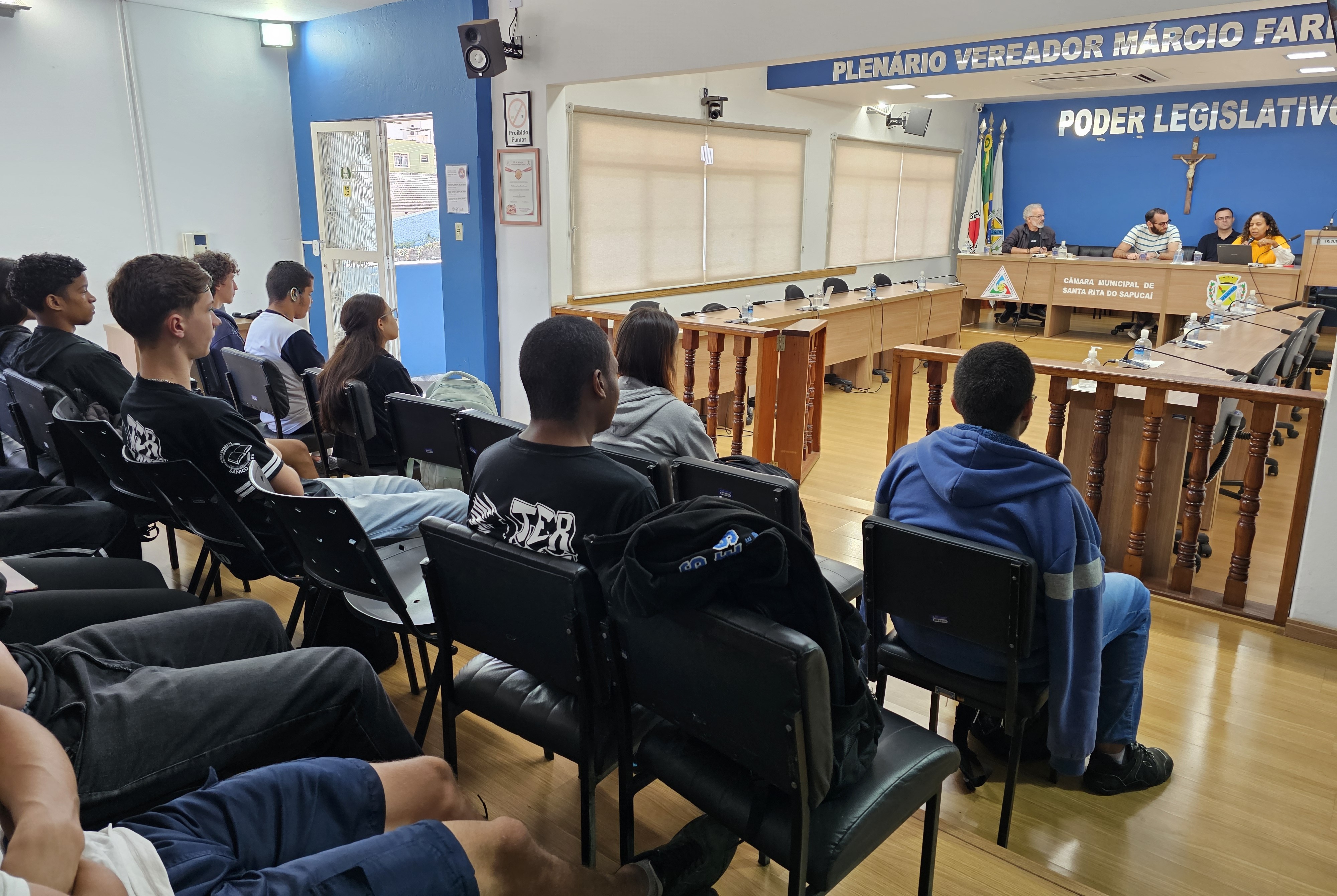 Escola do Legislativo dá início ao projeto Parlamento Jovem