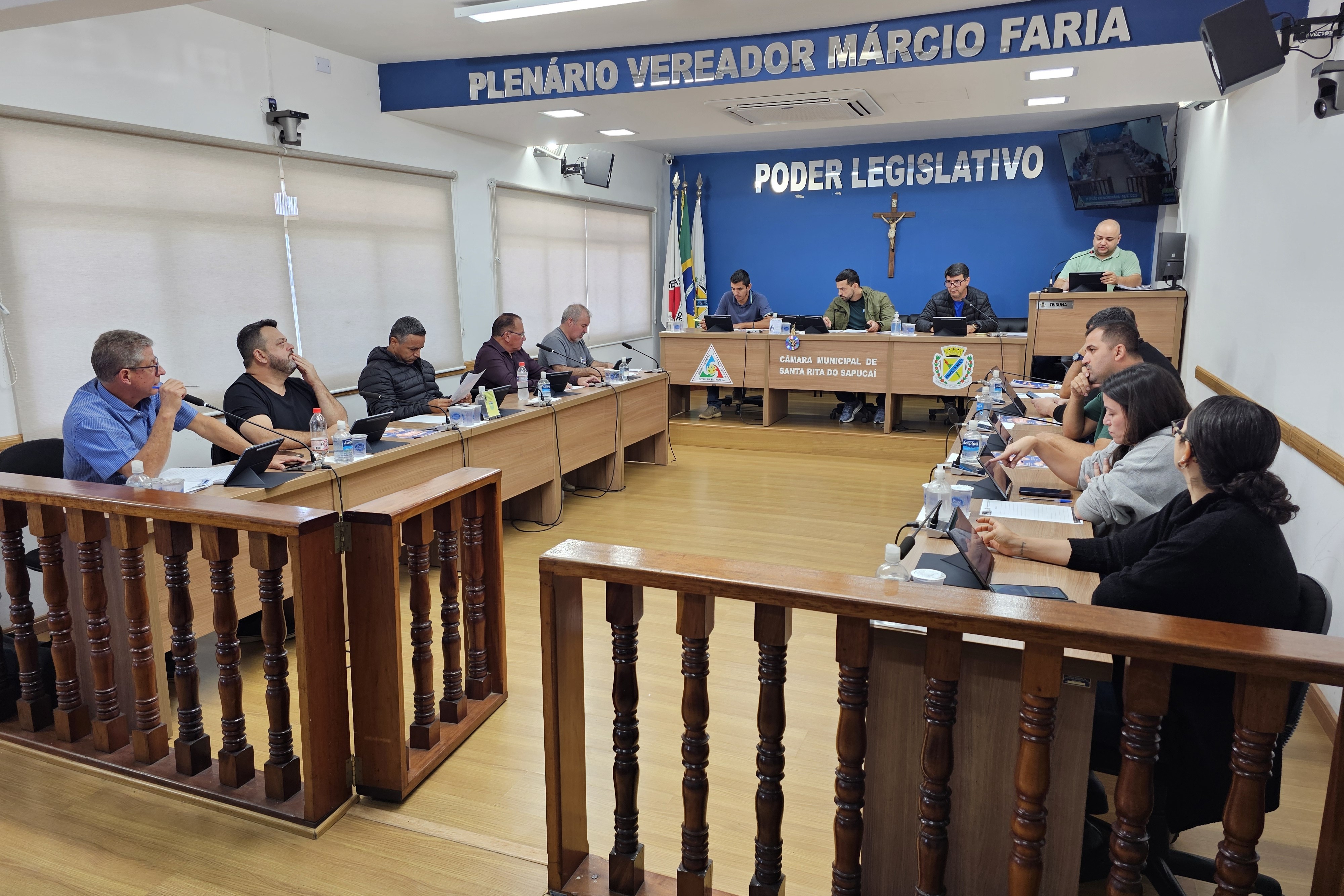 Vereadores aprovam 222 novos cargos efetivos da Prefeitura