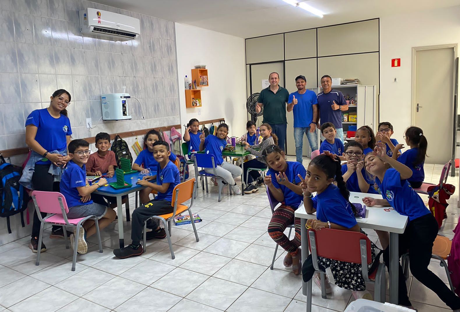 Vereadores visitam projeto social mantido por Igreja Batista